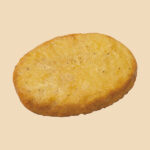 ファミリーマートのペッパーチキン。税込価格：198円、カロリー：177.7kcal、たんぱく質：10.3g、脂質：9.5g、炭水化物：12.7g、食塩相当量：1.4g。ガツンとスパイシーなブラックペッパーの味わいに、ジューシーな鶏肉がマッチした大きなサイズのチキンナゲットです。 ［数量限定］。アレルギー：小麦、大豆、鶏肉。