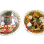 セブンイレブンの町中華のあんだく中華丼を比較する。税込価格：594円、カロリー：520kcal、1円あたりカロリー：0.88kcal/円、たんぱく質：12.8g、1円あたりたんぱく質：0.02g/円、脂質：10.4g、炭水化物：97g、糖質：90.4g、食物繊維：6.6g、食塩相当量：4.6g。旨みのある餡たっぷりの中華丼です。具材は、白菜、玉ネギ、きくらげ、ネギ、にんじん、豚肉、イカ、海老を使用。白菜、玉ネギは鉄鍋で炒めることで、焼成感のある仕立て。アレルギー：小麦、えび。
