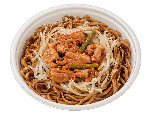 ピリ辛豚モツ炒めｏｎ！ ソース焼そば セブンイレブン ピリ辛の豚モツ炒めともやしをのせ、もっちり食感の麺で味わうソース焼そば。