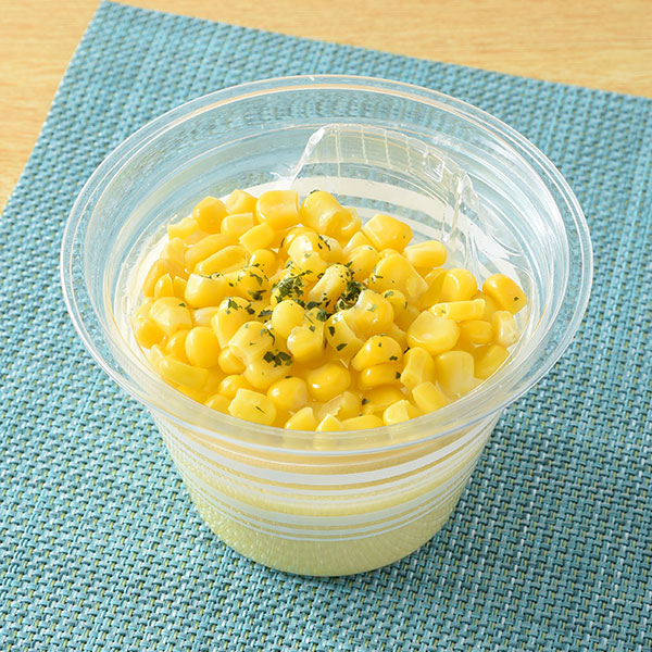 ファミリーマートの冷たいコーンポタージュを比較する。税込価格：358円、カロリー：138kcal、1円あたりカロリー：0.39kcal/円、たんぱく質：3.7g、1円あたりたんぱく質：0.01g/円、脂質：3.5g、炭水化物：24.1g、食塩相当量：1.2g。気温上昇期にぴったりのサラッと食べられる冷たいスープです。スープはコーンの甘さと風味が際立つ味わいで、具材にもコーンを使用しています。アレルギー：小麦、卵、乳成分、大豆、鶏肉。