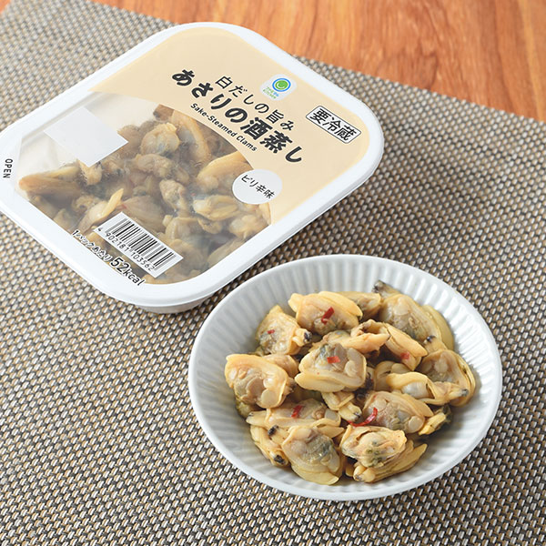 ファミリーマートの白だしの旨みあさりの酒蒸しを比較する。税込価格：298円。白だしの旨みが特徴の、あさりの酒蒸しです。
