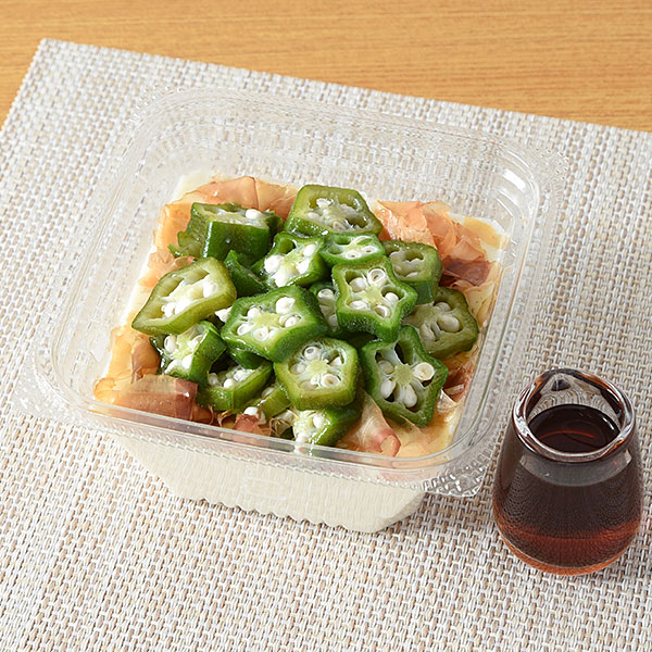 ファミリーマートのだし香る！オクラのとろーり豆腐を比較する。税込価格：298円、カロリー：84kcal、1円あたりカロリー：0.28kcal/円、たんぱく質：8.7g、1円あたりたんぱく質：0.03g/円、脂質：3.8g、炭水化物：4.3g、食塩相当量：2g。かつお節とオクラをのせた、とろーりとした食感の豆腐です。かつお節と昆布のだしがきいた別添のタレをかけてお召し上がりください。アレルギー：小麦、卵、さば、大豆、ゼラチン。