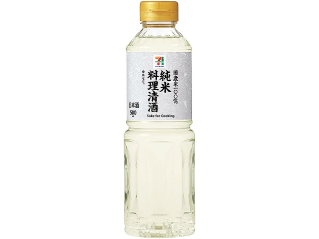 セブンイレブンの７プレミアム ＜純米＞料理清酒 ５００ＭＬを比較する。税込価格：394円、カロリー：14kcal、1円あたりカロリー：0.04kcal/円、たんぱく質：0.2g、1円あたりたんぱく質：0.01未満g/円、脂質：0g、炭水化物：0.9g、糖質：0.9g、食物繊維：0g、食塩相当量：0g。原材料国産米100%、食塩ゼロの純米酒質の料理清酒※本商品は軽減税率対象外です。