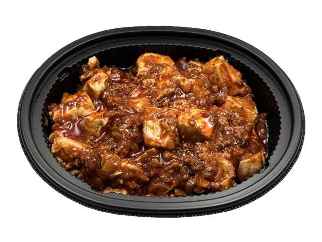 セブンイレブンの四川風麻婆豆腐を比較する。税込価格：365円、カロリー：255kcal、1円あたりカロリー：0.70kcal/円、たんぱく質：15.6g、1円あたりたんぱく質：0.04g/円、脂質：14g、炭水化物：18g、糖質：15.2g、食物繊維：2.8g、食塩相当量：2.4g。４種の醤に炒め粒トウチなどを使用し、本格的な味わいに仕上げた麻婆豆腐です。アレルギー：小麦。