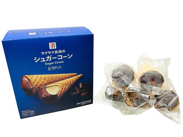 セブンイレブンの７プレミアム シュガーコーンマルチを比較する。税込価格：495円、カロリー：147kcal、1円あたりカロリー：0.30kcal/円、たんぱく質：2.1g、1円あたりたんぱく質：0.01未満g/円、脂質：7.3g、炭水化物：18.8g、糖質：17.8g、食物繊維：1g、食塩相当量：0.1g。原材料高騰に伴い、売価を３６８円（税抜）から４５８円（税抜）に変更します。サクサクしたコーンとコクのあるバニラアイスを手軽に楽しめるコーンアイスです。アレルギー：乳、小麦。