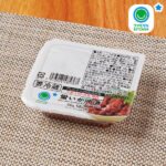 ファミリーマートの蛍いか沖漬け。税込価格：240円。水揚げされたほたるいかを急速冷凍した、鮮度の良いほたるいかを使用しています。醤油のコクとほたるいかの風味が良く合うおつまみです。