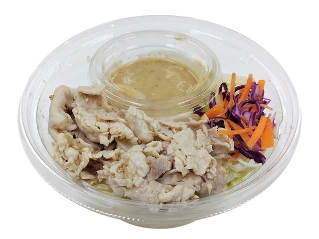 セブンイレブンのお肉たっぷり 豚しゃぶパスタサラダを比較する。税込価格：378円、カロリー：388kcal、1円あたりカロリー：1.03kcal/円、たんぱく質：19.1g、1円あたりたんぱく質：0.05g/円、脂質：18.3g、炭水化物：38.4g、糖質：35g、食物繊維：3.4g、食塩相当量：2.6g。豚しゃぶ、野菜、パスタをコクのある胡麻ドレッシングと一緒に召し上がっていただくパスタサラダです。アレルギー：卵、小麦。