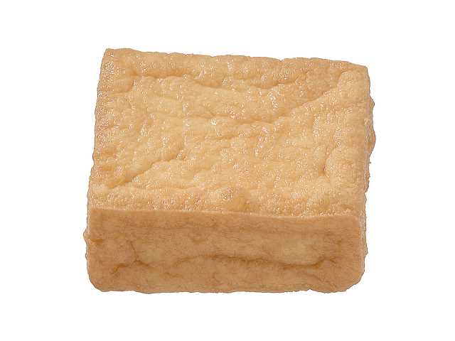 セブンイレブンのおでん 味しみ絹厚揚げを比較する。税込価格：131円、カロリー：50kcal、1円あたりカロリー：0.38kcal/円、たんぱく質：4.2g、1円あたりたんぱく質：0.03g/円、脂質：3.2g、炭水化物：1.9g、糖質：0.2g、食物繊維：1.7g、食塩相当量：0g。豆腐を高温の油で香ばしく揚げた、なめらかな絹ごしの厚揚げです。アレルギー：なし。