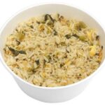 セブンイレブンの高菜チャーハン。税込価格：430円、カロリー：540kcal、たんぱく質：13.5g、脂質：12g、炭水化物：95.7g、糖質：93.3g、食物繊維：2.4g、食塩相当量：6.6g。高温で仕上げたしっとりパラパラ食感の高菜チャーハンです。アレルギー：卵、小麦。