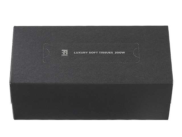 セブンイレブンの７ＰＬラグジュアリソフトティシュ 黒２００組を比較する。税込価格：240円。独自の製法でやわらかさと肌触りを向上させた、お肌にやさしい肌触りのティシュ。純粋パルプ100%を使用。