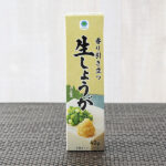ファミリーマートの香り引き立つ生しょうが。税込価格：145円。粗おろしでシャキシャキした食感とみずみずしい香りが特長のしょうがです。