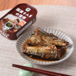 ファミリーマートの国産さんまの蒲焼。税込価格：288円。国内で水揚げされたさんまを蒲焼にした缶詰です。