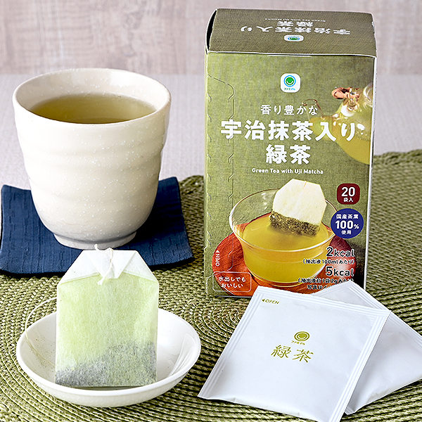 ファミリーマートの香り豊かな宇治抹茶入り緑茶。税込価格：528円。宇治抹茶を加えた緑茶ティーバッグです。国産茶葉を使用し、渋みを抑えた口当たりの良い味わいが特徴です。