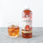 ファミリーマートのAfternoon Tea監修 ルイボスティー 600ml。税込価格：118円。「南アフリカ産ルイボス茶葉」を100%使用した、「Afternoon Tea」監修のルイボスティーです。ノンカフェインで苦みが少なく飲みやすい味わいが特徴です。