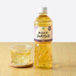 ファミリーマートの茶流彩彩 ジャスミン茶 600ml。税込価格：118円。最高等級茶葉の「銀毫（ぎんごう）」を30％使用したジャスミン茶です。茶葉の上品で華やかな香りと、すっきりとした飲みやすい味わいが特徴です。