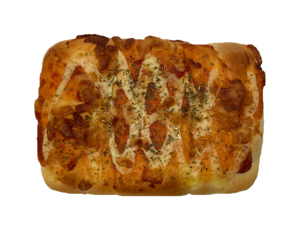 セブンイレブンのちぎれるチーズピザパンを比較する。税込価格：171円、カロリー：391kcal、1円あたりカロリー：2.29kcal/円、たんぱく質：11.2g、1円あたりたんぱく質：0.07g/円、脂質：15.1g、炭水化物：53.7g、糖質：51.3g、食物繊維：2.4g、食塩相当量：2g。ふっくらとしたパン生地にピザソースを塗り広げ、チーズソースとシュレッドチーズを盛り付けた、ボリュームある惣菜パンです。アレルギー：卵、乳、小麦。