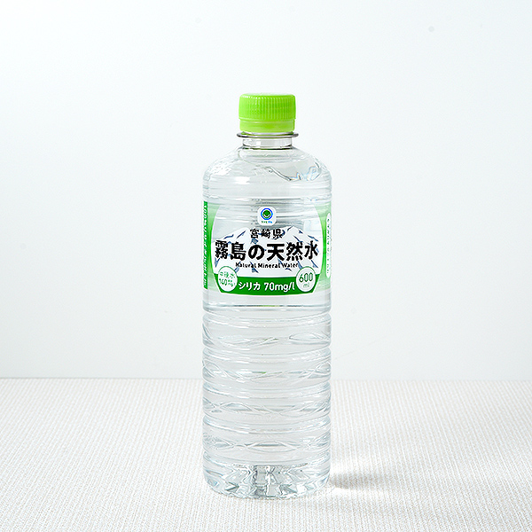 ファミリーマート 宮崎県霧島の天然水 600ml
