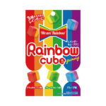 クリート レインボーキューブグミ ファミリーマート LGBTQ＋コミュニティーを応援するデザインの商品です。つなげても楽しめる2色×3種のカラフルなキューブ型のグミです。 ［ファミリーマート限定・数量限定］。