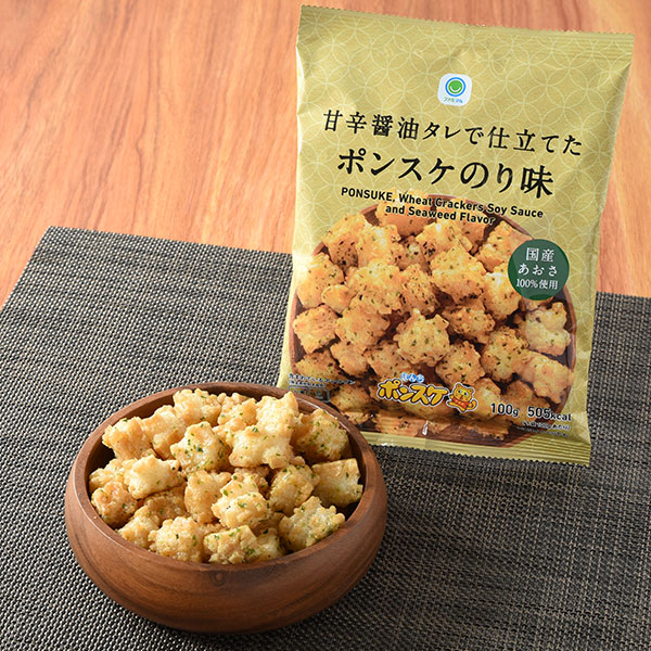 ファミリーマートの甘辛醤油タレで仕立てたポンスケのり味を比較する。税込価格：150円。ポンッと生地が弾けることから名付けられた「ポンスケ」です。国産あおさ100%使用、甘辛のタレとあおさがマッチした、ひとくちサイズのお菓子です。