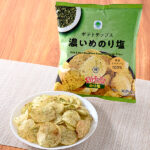 ファミリーマートのポテトチップス濃いめのり塩を比較する。税込価格：168円。青のりとあおさの濃い風味に、塩をきかせたコクのある味わいに仕上げたポテトチップスです。