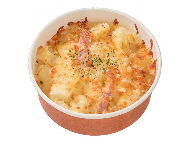 セブンイレブンのあつあつオーブン焼き じゃがいもマヨを比較する。税込価格：300円、カロリー：180kcal、1円あたりカロリー：0.60kcal/円、たんぱく質：6.2g、1円あたりたんぱく質：0.02g/円、脂質：7.3g、炭水化物：23.3g、糖質：21.4g、食物繊維：1.9g、食塩相当量：1.4g。じゃがいも本来の味を楽しめるチーズ焼きの仕立てです。アレルギー：卵、乳、小麦。