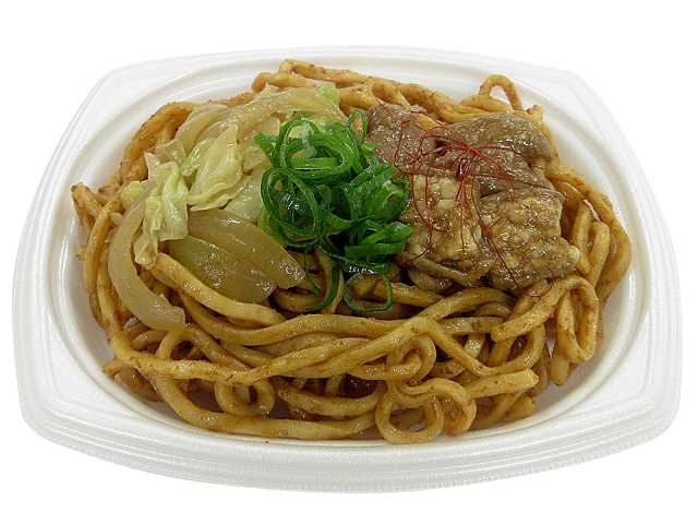 味噌だれホルモン焼うどん セブンイレブン 味噌だれで味付けしたホルモン焼うどん。