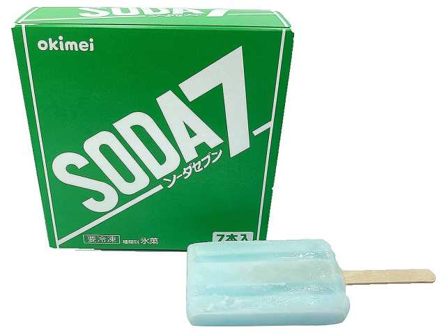 セブンイレブンの明治ソーダセブンマルチを比較する。税込価格：376円。
