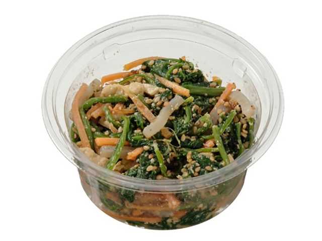 ほうれん草の胡麻和え セブンイレブン コクのある練りごまと香りの良いいりごま、すりごまを旨みのあるだしと組み合わせて風味良く仕上げた胡麻和え。