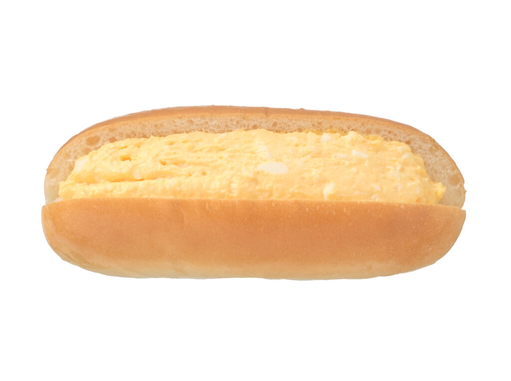 セブンイレブンのコク旨たまごサラダロール。税込価格：181円、カロリー：343kcal、たんぱく質：7.9g、脂質：23.8g、炭水化物：24.9g、糖質：23.7g、食物繊維：1.2g、食塩相当量：1.3g。コクのあるたまごサラダをコッペパンに絞ったロールパンです。アレルギー：卵、乳、小麦。