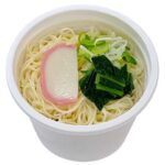 セブンイレブンの４種おだしで味わう 温そうめんを比較する。税込価格：354円、カロリー：151kcal、1円あたりカロリー：0.43kcal/円、たんぱく質：9.1g、1円あたりたんぱく質：0.03g/円、脂質：1.3g、炭水化物：26.4g、糖質：25.1g、食物繊維：1.3g、食塩相当量：3.8g。スープにかつお、さば、椎茸、昆布を使用した、だしの旨みを感じられる温そうめんです。アレルギー：小麦。