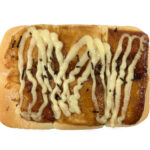 セブンイレブンのちぎれる照り焼きチキンマヨネーズパンを比較する。税込価格：171円、カロリー：500kcal、1円あたりカロリー：2.93kcal/円、たんぱく質：10.7g、1円あたりたんぱく質：0.06g/円、脂質：27.1g、炭水化物：54.2g、糖質：52.3g、食物繊維：1.9g、食塩相当量：2.7g。ふっくらとしたパン生地に、照り焼きチキン，九州に馴染みのある甘めの照り焼きソース，マヨネーズ，刻み海苔を盛り付けた、ボリューム感のある惣菜パンです。アレルギー：卵、乳、小麦。