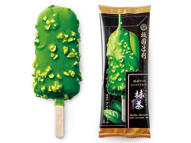 セブンイレブンの祇園辻利 抹茶 アイスバーを比較する。税込価格：293円。アレルギー：乳。