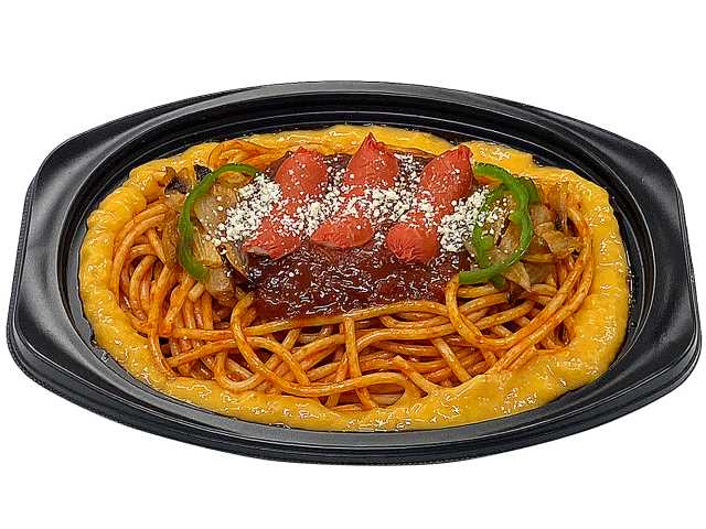 レンジで仕上げる ふんわり玉子のナポリタン セブンイレブン 東海地区の喫茶店などでみられる鉄板ナポリタンを再現した商品です。