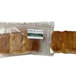 セブンイレブンのさけるバタースコッチを比較する。税込価格：181円、カロリー：371kcal、1円あたりカロリー：2.04kcal/円、たんぱく質：7.8g、1円あたりたんぱく質：0.04g/円、脂質：11g、炭水化物：61.2g、糖質：59.4g、食物繊維：1.8g、食塩相当量：0.9g。ソフトな食感とバターの風味で優しい甘みが特長の菓子パンです。アレルギー：卵、乳、小麦。
