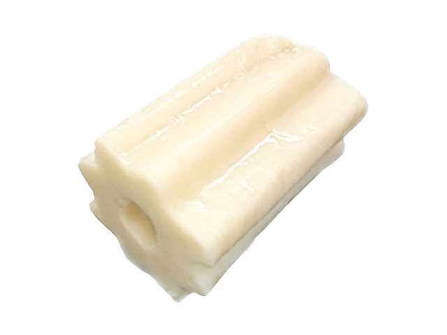 セブンイレブンのおでん もっちりちくわぶを比較する。税込価格：131円、カロリー：62kcal、1円あたりカロリー：0.47kcal/円、たんぱく質：2.3g、1円あたりたんぱく質：0.02g/円、脂質：0.2g、炭水化物：13g、糖質：12.2g、食物繊維：0.8g、食塩相当量：0.3g。ちくわぶ専用粉を開発し、よりもちっとした食感と小麦粉の香りが楽しめるちくわぶです。アレルギー：小麦 特定原材料に準ずる20品目: 大豆。