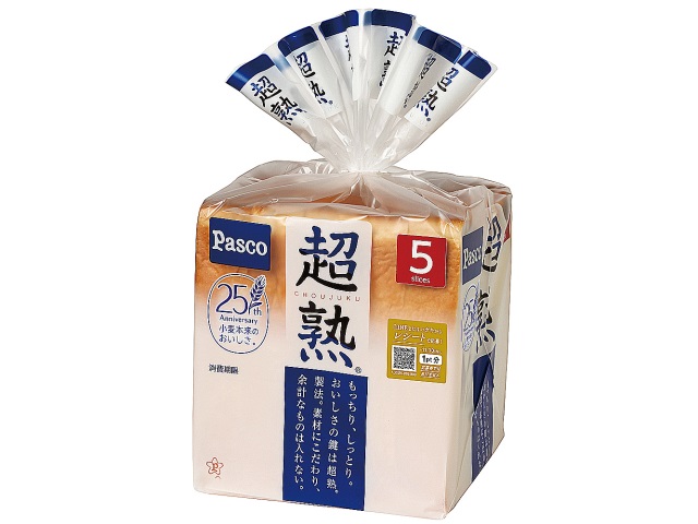 セブンイレブンのパスコ 超熟 ５枚スライスを比較する。税込価格：214円、カロリー：197kcal、1円あたりカロリー：0.92kcal/円、たんぱく質：5.9g、1円あたりたんぱく質：0.03g/円、脂質：3.1g、炭水化物：36.3g、食塩相当量：0.9g。アレルギー：乳、小麦。