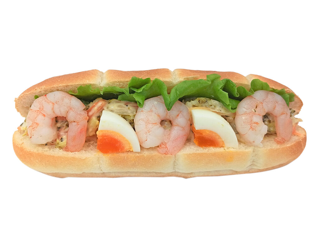 セブンイレブンの海老ブロッコリーサラダロールを比較する。税込価格：410円、カロリー：201kcal、1円あたりカロリー：0.49kcal/円、たんぱく質：8.2g、1円あたりたんぱく質：0.02g/円、脂質：7.5g、炭水化物：26.2g、糖質：24g、食物繊維：2.2g、食塩相当量：1.8g。タルタルソース仕立てのブロッコリーサラダと海老、半熟卵を組み合わせ。オーロラソースでアクセントを加えた商品です。アレルギー：卵、乳、小麦、えび。