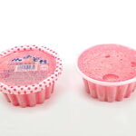 セブンイレブンの森永 みぞれいちご。税込価格：97円。