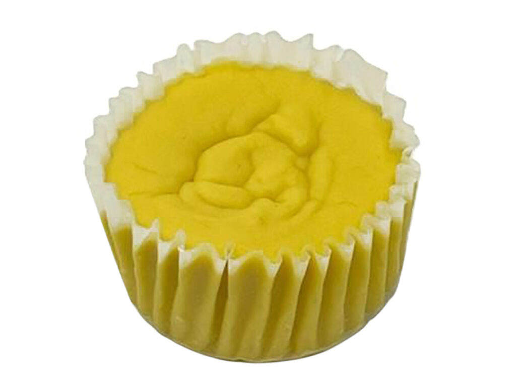 セブンイレブンの五郎島金時の生食感スイートポテトを比較する。税込価格：238円、カロリー：170kcal、1円あたりカロリー：0.72kcal/円、たんぱく質：1.9g、1円あたりたんぱく質：0.01g/円、脂質：9.6g、炭水化物：19.5g、糖質：18.6g、食物繊維：0.9g、食塩相当量：0.2g。五郎島金時を使用した、なめらかでくちどけの良い食感のスイートポテトです。アレルギー：卵、乳、小麦。