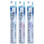 セブンイレブンの７ＰＬ 超先細毛抗菌ハブラシレギュラーふつうを比較する。税込価格：193円。
