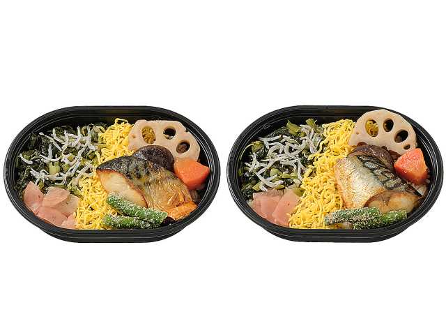 セブンイレブンの炙り焼き鯖のだし飯弁当 もち麦入り。税込価格：430円、カロリー：344kcal、たんぱく質：13.4g、脂質：9.3g、炭水化物：53.7g、糖質：49.8g、食物繊維：3.9g、食塩相当量：1.5g。小松菜とちりめんがのったもち麦入りのだし飯に、焼き鯖と煮物が入った、小さいながらも満足感のあるお弁当です。アレルギー：卵、小麦、えび、かに。