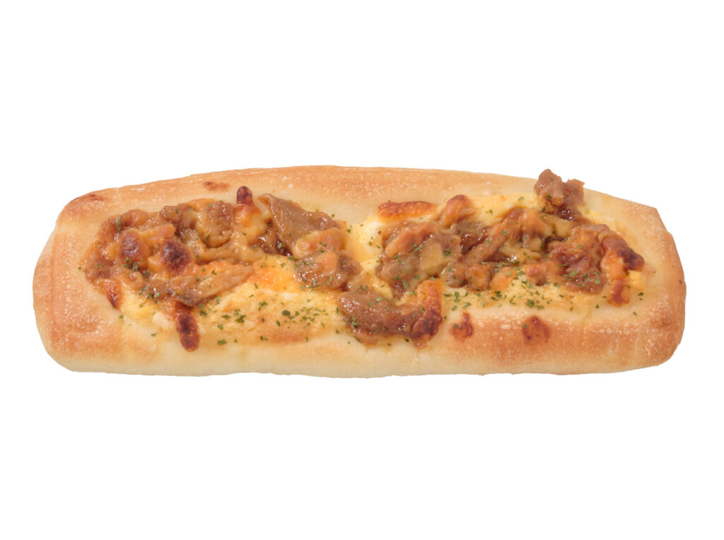 セブンイレブンのてりチキたまごスティックを比較する。税込価格：203円、カロリー：273kcal、1円あたりカロリー：1.34kcal/円、たんぱく質：9.6g、1円あたりたんぱく質：0.05g/円、脂質：12.4g、炭水化物：31.4g、糖質：30.1g、食物繊維：1.3g、食塩相当量：1.9g。もっちりとした生地、ジューシーな照り焼きチキンと味わい深いたまごの組み合わせ。アレルギー：卵、乳、小麦。