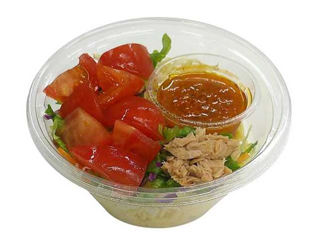 セブンイレブンのトマトパスタサラダ 新潟県産トマト使用の商品画像
