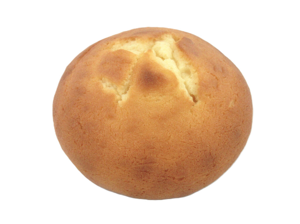 牛乳仕込みの大きな甘食風しっとりケーキ セブンイレブン 昔懐かしい甘食をケーキ風に仕上げた菓子パンです。牛乳で仕込み、しっとりとした食感に仕上げました。