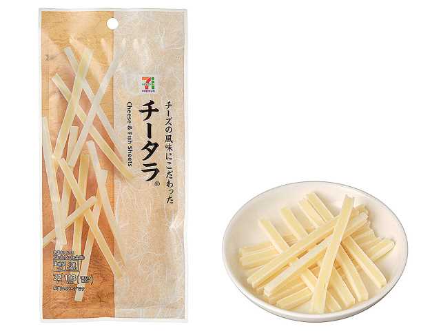セブンイレブンの７プレミアム チータラ ３２ｇを比較する。税込価格：171円、カロリー：113kcal、1円あたりカロリー：0.66kcal/円、たんぱく質：5.6g、1円あたりたんぱく質：0.03g/円、脂質：7.2g、炭水化物：6.5g、糖質：6.2g、食物繊維：0.3g、食塩相当量：0.7g。チーズのなめらかな食感とコクをお楽しみいただけます。アレルギー：乳、小麦。