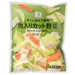 セブンイレブンの７プレミアム 肉入りカット野菜。税込価格：149円、カロリー：65kcal、たんぱく質：2.1g、脂質：4.2g、炭水化物：5.1g、糖質：3g、食物繊維：2.1g、食塩相当量：0g。色々な料理に使える冷凍食品の「肉入りカット野菜」です。アレルギー：なし。