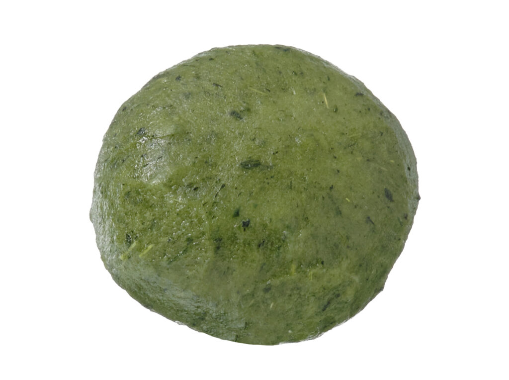 セブンイレブンのよもぎ香る草もちを比較する。税込価格：214円、カロリー：177kcal、1円あたりカロリー：0.83kcal/円、たんぱく質：3.7g、1円あたりたんぱく質：0.02g/円、脂質：0.8g、炭水化物：40g、糖質：37.6g、食物繊維：2.4g、食塩相当量：0.1g。よもぎが香るもちもちの生地で、北海道十勝産小豆使用のこしあんを包みました。アレルギー：なし。