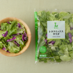 ローソンのレタスミックスサラダ。税込価格：164円。