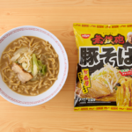 ローソンの日清食品冷凍 無鉄砲 豚そば。税込価格：430円、カロリー：510kcal、たんぱく質：19.6g、脂質：18.1g、炭水化物：70.2g、糖質：64.2g、食物繊維：6g、食塩相当量：8.2g。