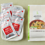 ローソンのシャッキリした野菜のおみそ汁を比較する。税込価格：338円、カロリー：30kcal、1円あたりカロリー：0.09kcal/円、たんぱく質：1.6g、1円あたりたんぱく質：0.01未満g/円、脂質：0.8g、炭水化物：4.7g、糖質：3.7g、食物繊維：1g、食塩相当量：1.5g。